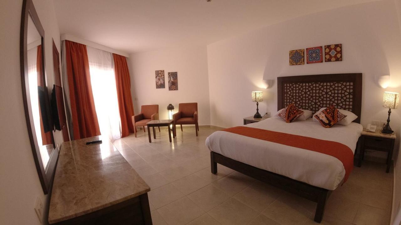 Wadi Lahmy Azur Resort - Soft All-Inclusive Abu Ghusun ภายนอก รูปภาพ