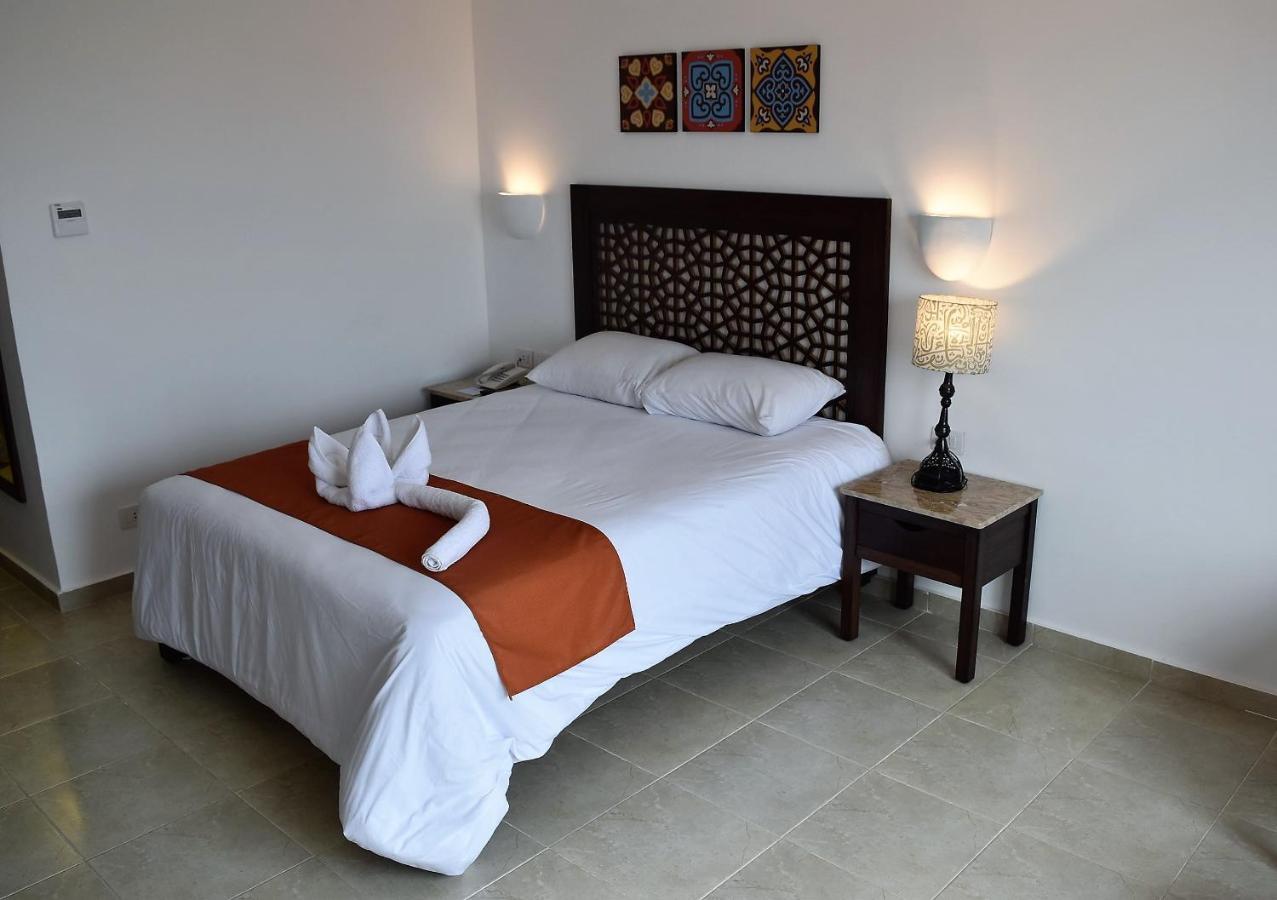 Wadi Lahmy Azur Resort - Soft All-Inclusive Abu Ghusun ภายนอก รูปภาพ